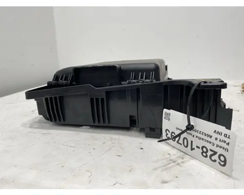 FREIGHTLINER Cascadia Fuse Box
