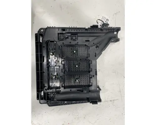 FREIGHTLINER Cascadia Fuse Box
