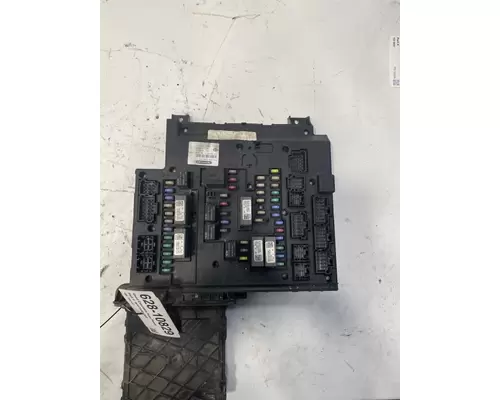 FREIGHTLINER Cascadia Fuse Box