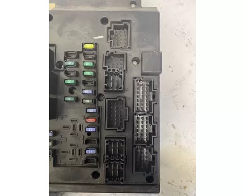 FREIGHTLINER Cascadia Fuse Box