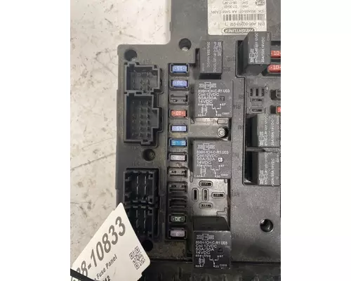 FREIGHTLINER Cascadia Fuse Box