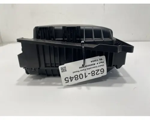 FREIGHTLINER Cascadia Fuse Box