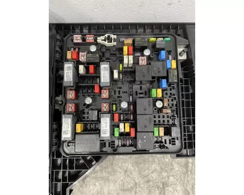 FREIGHTLINER Cascadia Fuse Box