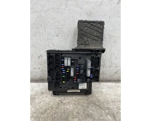 FREIGHTLINER Cascadia Fuse Box