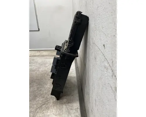 FREIGHTLINER Cascadia Fuse Box