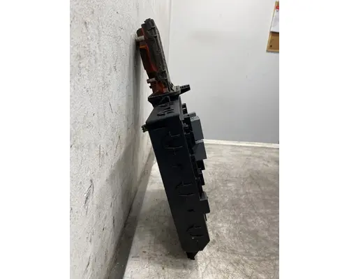 FREIGHTLINER Cascadia Fuse Box