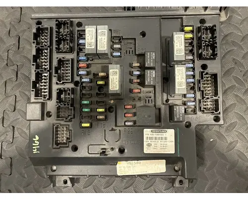 FREIGHTLINER Cascadia Fuse Box