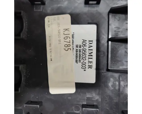 FREIGHTLINER Cascadia Fuse Box
