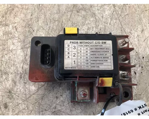 FREIGHTLINER Cascadia Fuse Panel