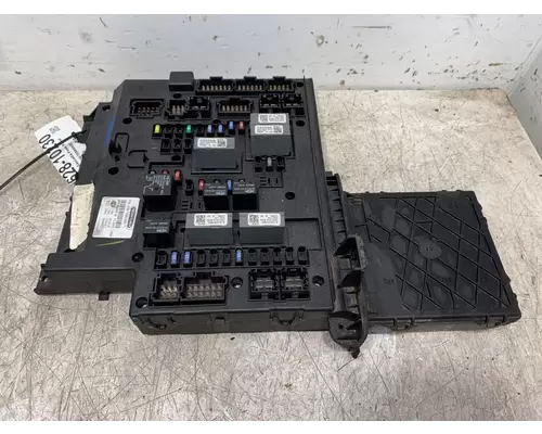 FREIGHTLINER Cascadia Fuse Panel OEM# A0675980002 in Dorr, MI $525.00 ...