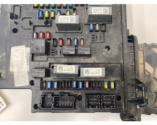 FREIGHTLINER Cascadia Fuse Panel