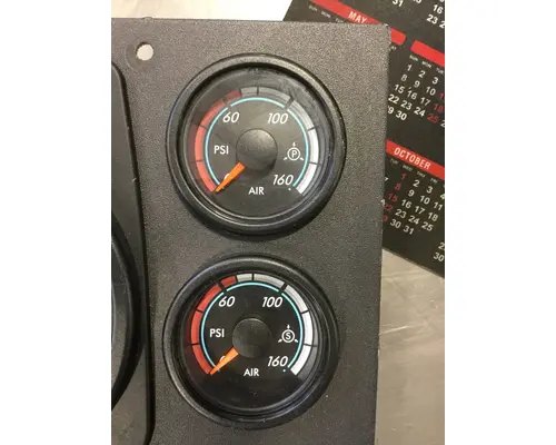 FREIGHTLINER Cascadia GAUGE