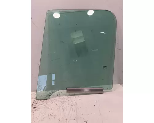 FREIGHTLINER Cascadia Glass