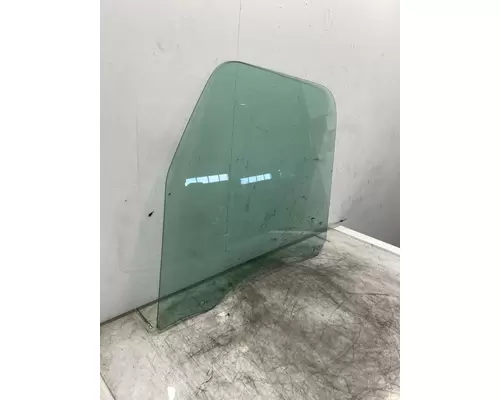 FREIGHTLINER Cascadia Glass