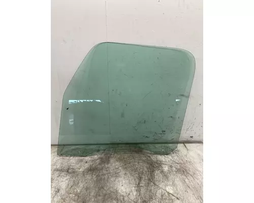 FREIGHTLINER Cascadia Glass