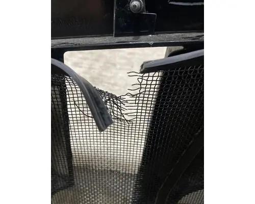 FREIGHTLINER Cascadia Grille