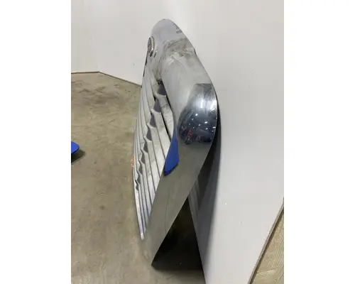 FREIGHTLINER Cascadia Grille
