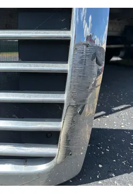 FREIGHTLINER Cascadia Grille