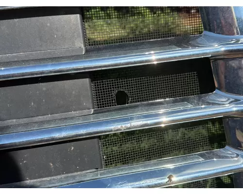FREIGHTLINER Cascadia Grille