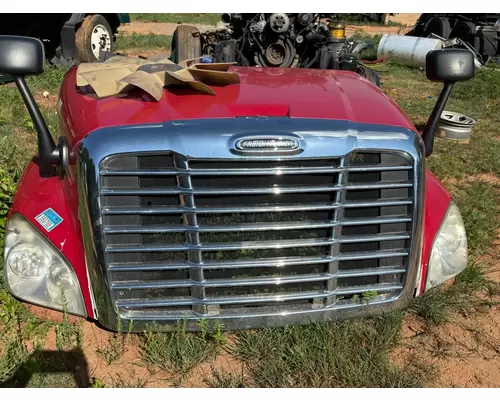 FREIGHTLINER Cascadia Grille