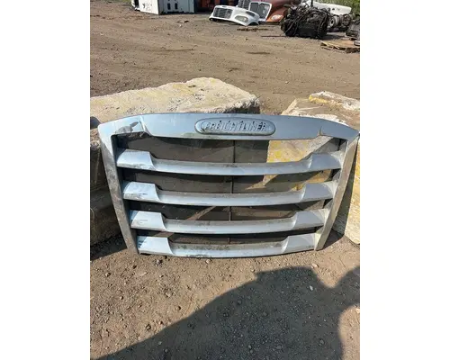 FREIGHTLINER Cascadia Grille