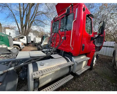 FREIGHTLINER Cascadia Headlamp Assembly