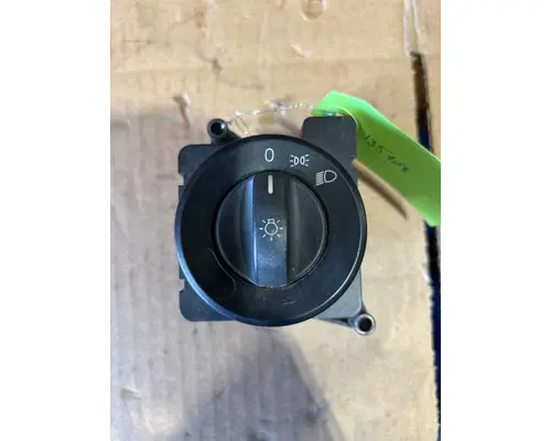 FREIGHTLINER Cascadia Headlight Switches 1241