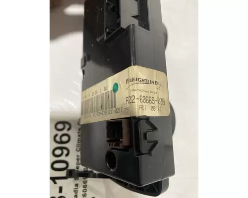 FREIGHTLINER Cascadia Heater or Air Conditioner Parts, Misc.