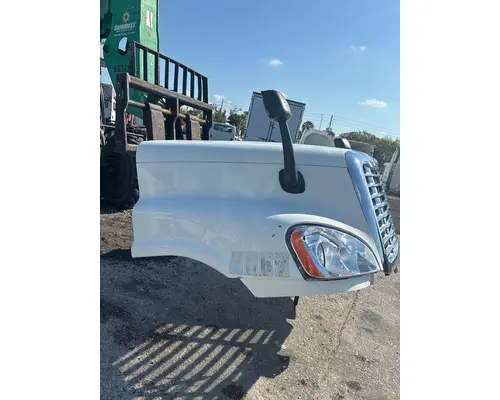 FREIGHTLINER Cascadia Hood