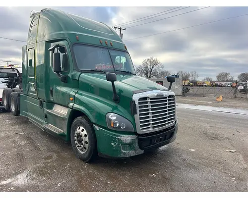 FREIGHTLINER Cascadia Hood