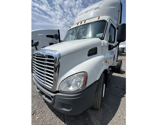 FREIGHTLINER Cascadia Hood