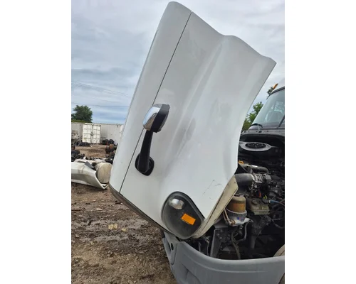 FREIGHTLINER Cascadia Hood