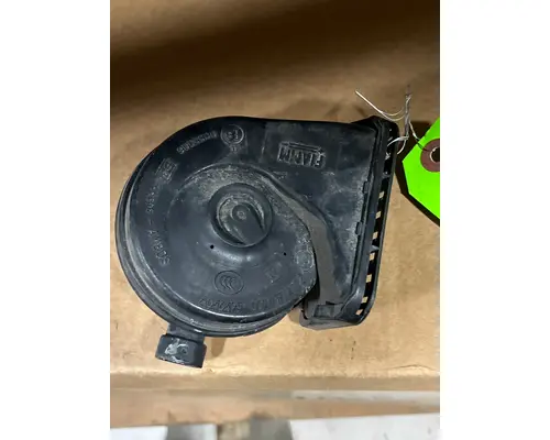 FREIGHTLINER Cascadia Horn