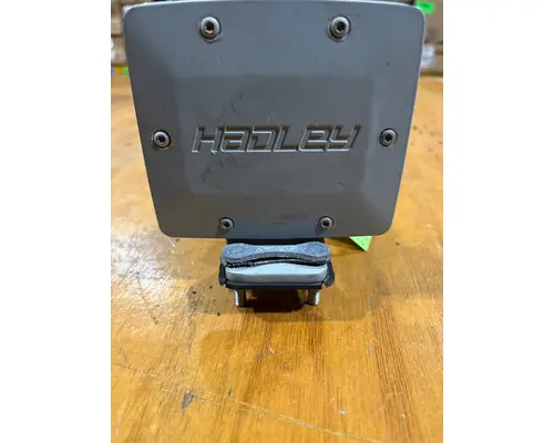 FREIGHTLINER Cascadia Horn