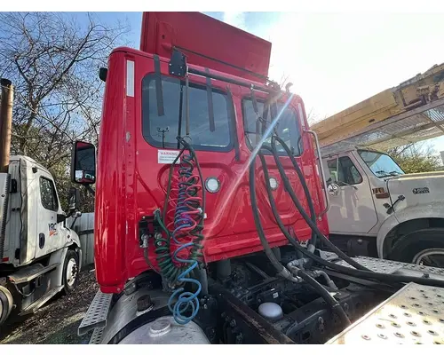 FREIGHTLINER Cascadia Hub