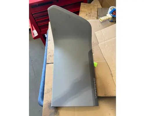 FREIGHTLINER Cascadia INTERIOR PANELS & TRIM 126