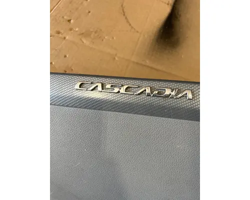 FREIGHTLINER Cascadia INTERIOR PANELS & TRIM 126