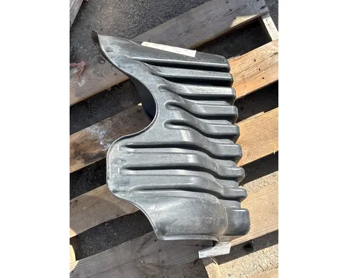 FREIGHTLINER Cascadia Inner Fender
