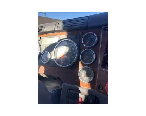 FREIGHTLINER Cascadia Instrument Cluster