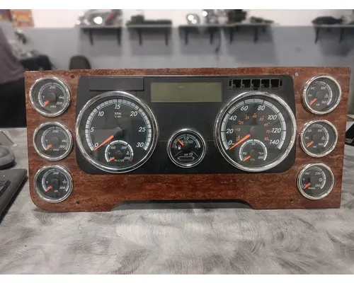 FREIGHTLINER Cascadia Instrument Cluster