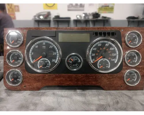 FREIGHTLINER Cascadia Instrument Cluster
