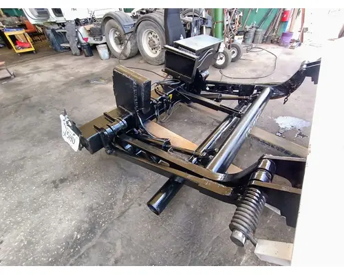 FREIGHTLINER Cascadia LIFT GATE