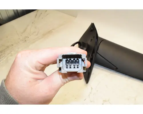 FREIGHTLINER Cascadia Mirror (Side View)