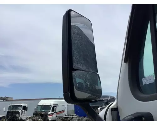 FREIGHTLINER Cascadia Mirror (Side View)