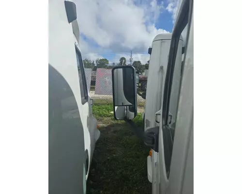 FREIGHTLINER Cascadia Mirror (Side View)