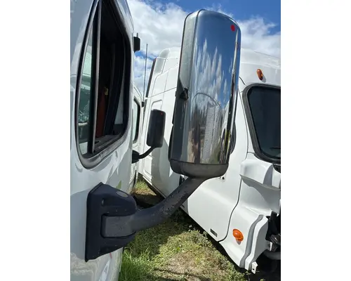 FREIGHTLINER Cascadia Mirror (Side View)