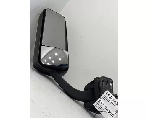 FREIGHTLINER Cascadia Mirror