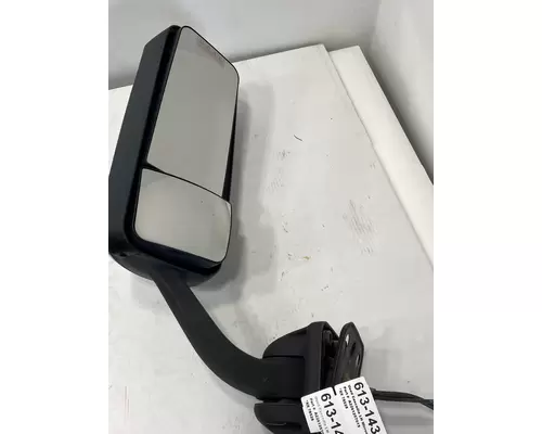 FREIGHTLINER Cascadia Mirror