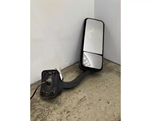 FREIGHTLINER Cascadia Mirror