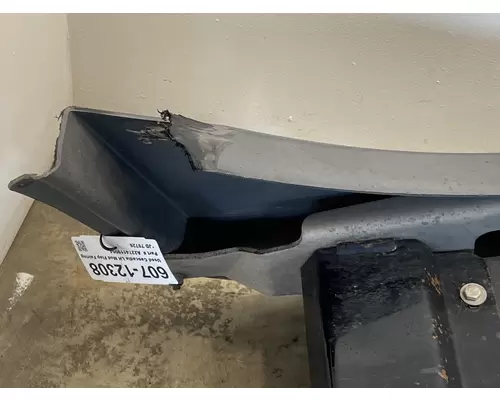 FREIGHTLINER Cascadia Mud Flap Hanger